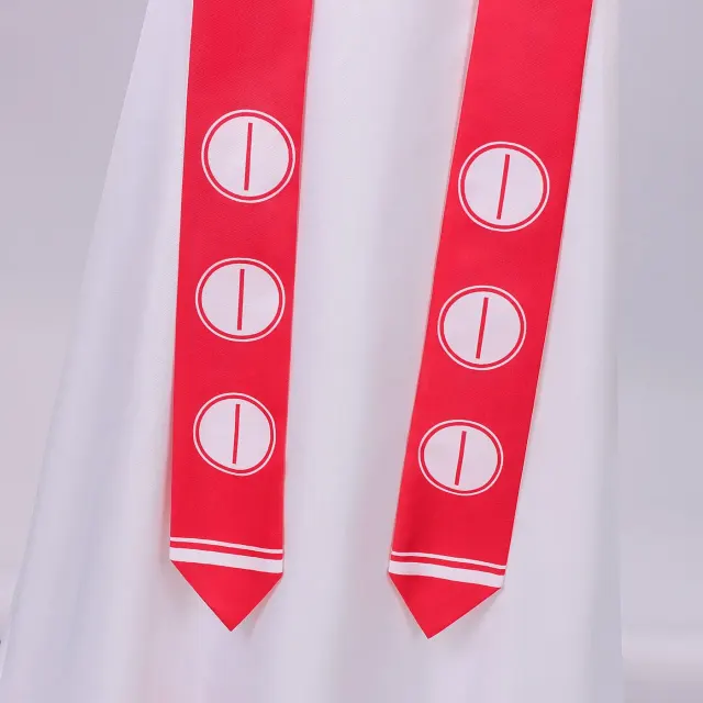 detalle de Disfraz cosplay completo de anime en rojo acento 3