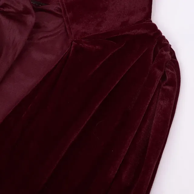 Halloween Vampire Gothic Velvet Cosplay Cape with Stand Collar detail 2