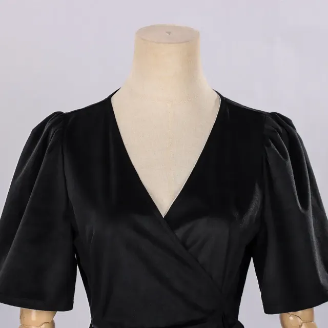 Halloween Witch Velvet Wrap Dress V-Neck Short Sleeve Cosplay Costume detail 3