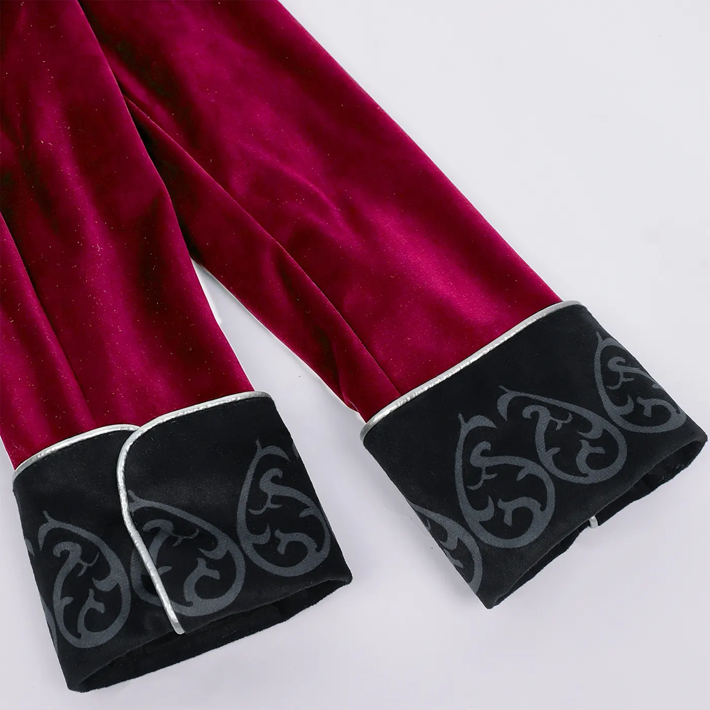 Kids' Renaissance Silver-Trim Tailcoat Cosplay Costume detail 15