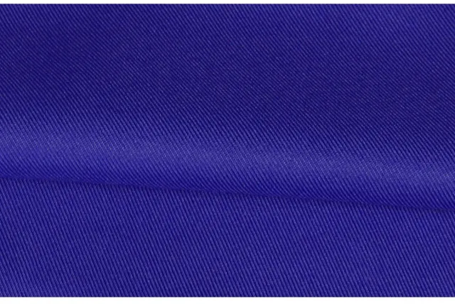 Mittelalterliches Kapuzen-Cosplay-Kleid mit Schnürung und Glockenärmeln Detail 20