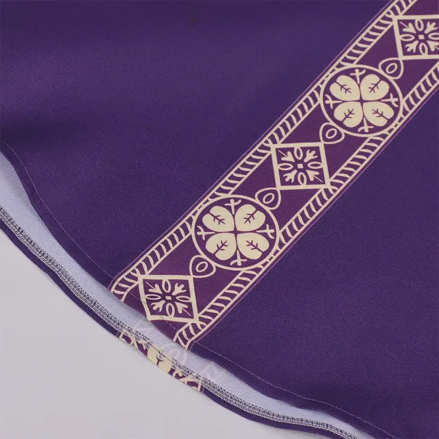 Mittelalterliche Priester-Mönchs-Cosplay-Robe mit bedrucktem Umhang Detail 5