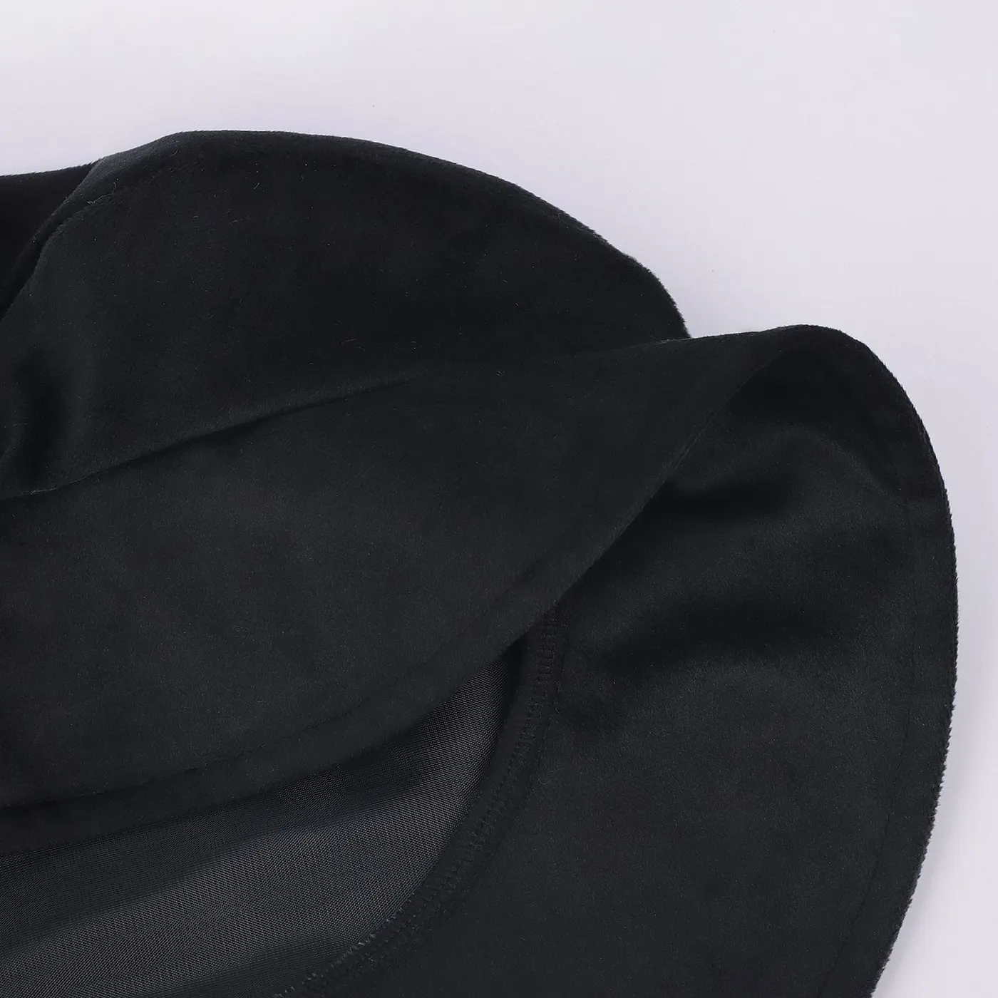 Medieval Tudor Flat-Top Faux Suede Beret Hat detail 6