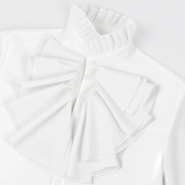 Chemise cosplay vampire gothique à col montant et volants pour homme détail 11