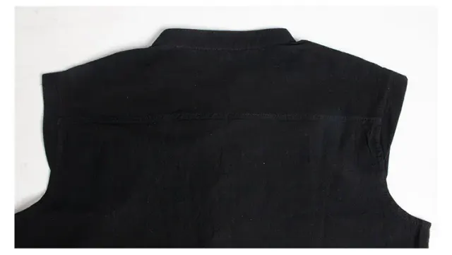 Men's Medieval Lace-Up Vest Halloween Costume detail 5