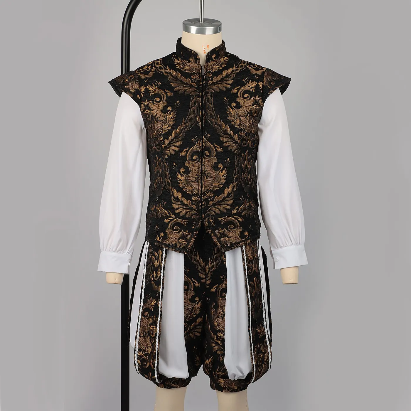 Men's Medieval Renaissance Double-Layer Vest and Pumpkin Shorts Set detail 1