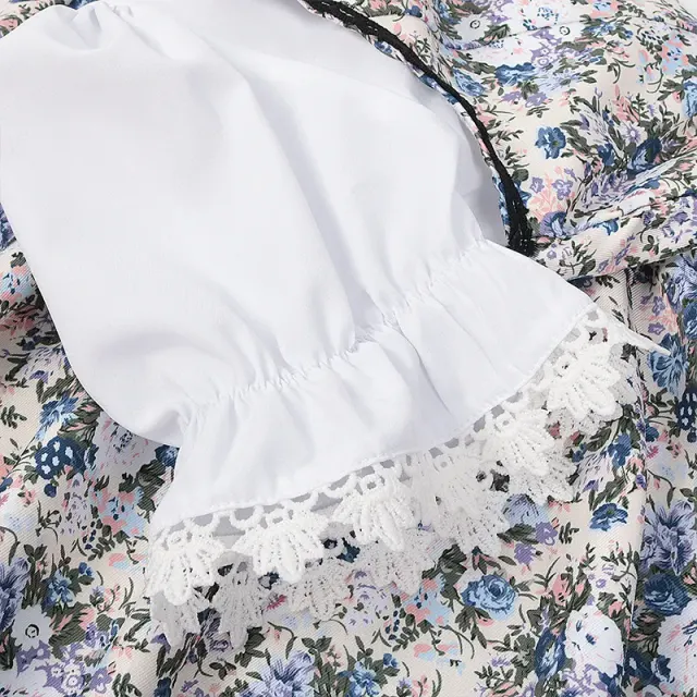 Oktoberfest V-Neck Cosplay Maid Dress for Parties detail 2