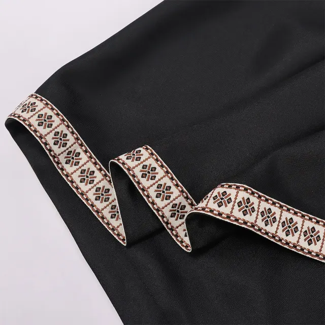 Renaissance Half-Shoulder Cape for LARP Cosplay and Halloween detail 6