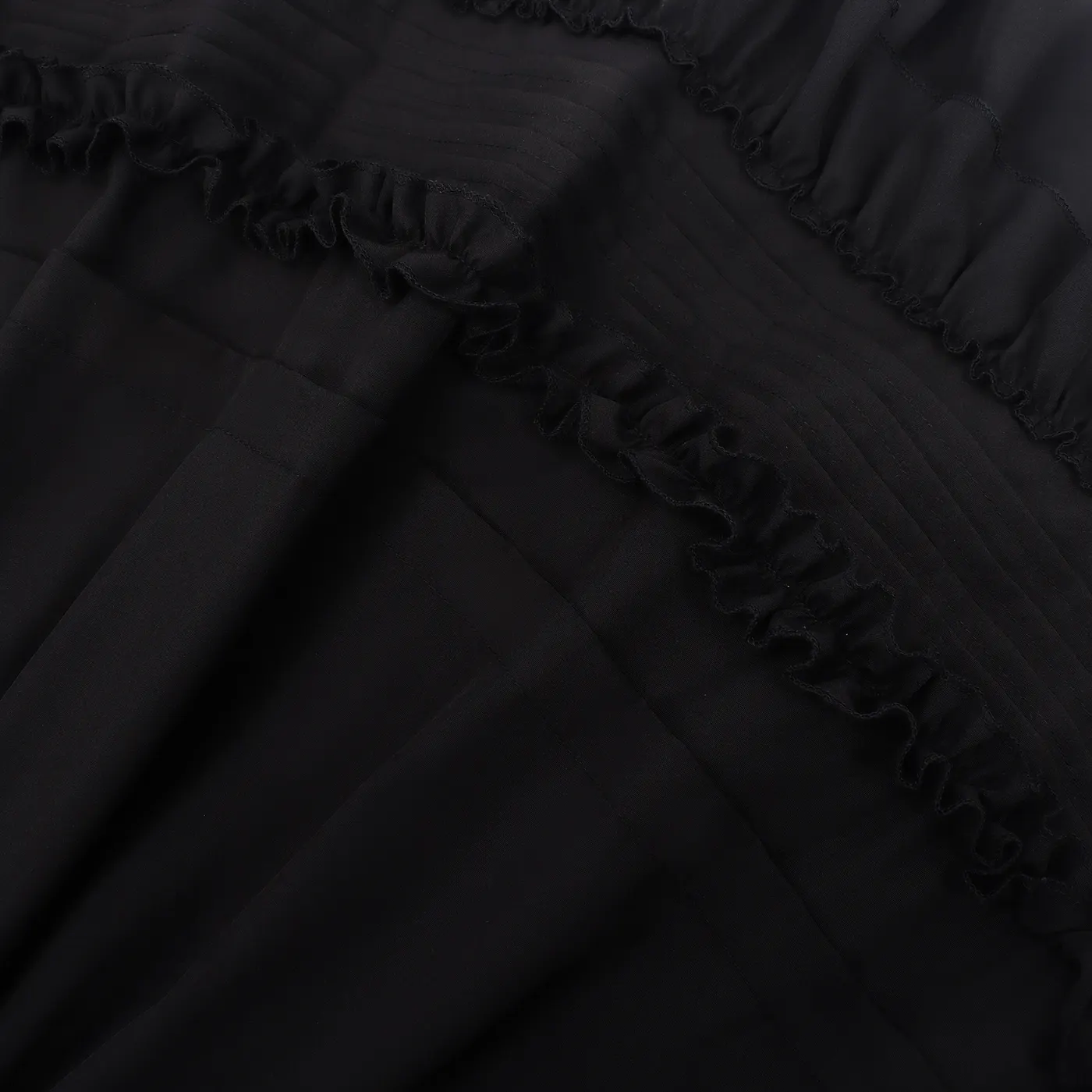 Retro Lace Ruffled Mini Skirt for Cosplay and Halloween detail 3