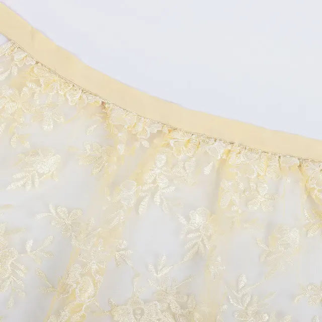 Women's Oktoberfest Bavarian Lace Bodice Cosplay Dress detail 10